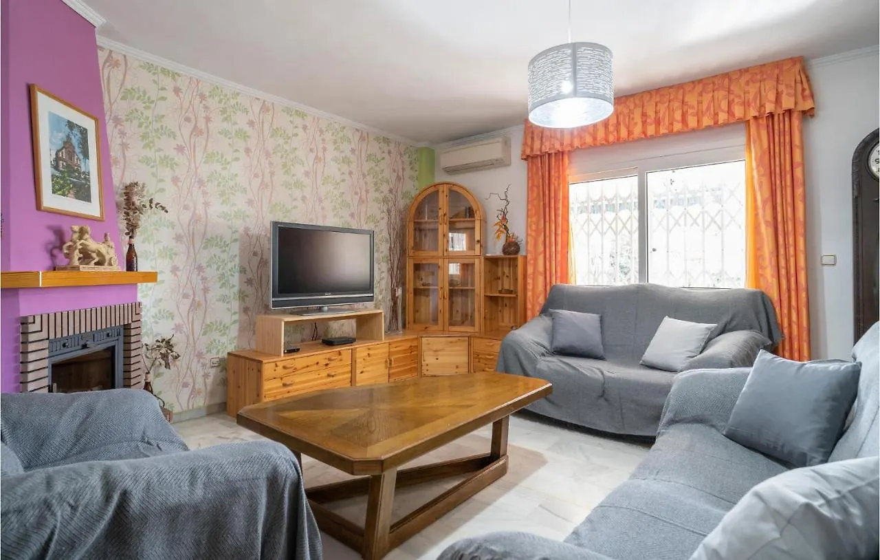 3 Bedroom Stunning Home In Torre Del Mar Spain