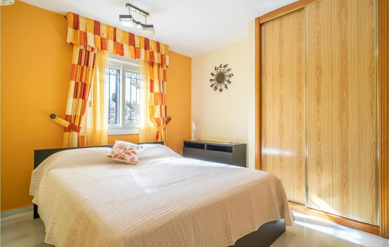 Holiday home 3 Bedroom Stunning Home In Torre Del Mar